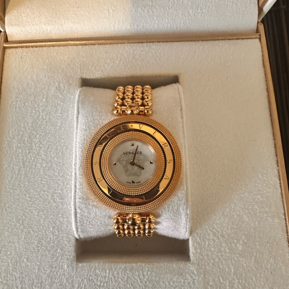 Versace Women’s VQT040015 Eon Rose Gold Watch